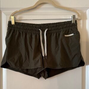 Vuori Clementine 2.5” Army Green Shorts